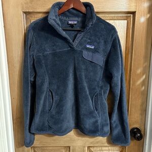 Patagonia women’s re-tool dark gray pullover size large
